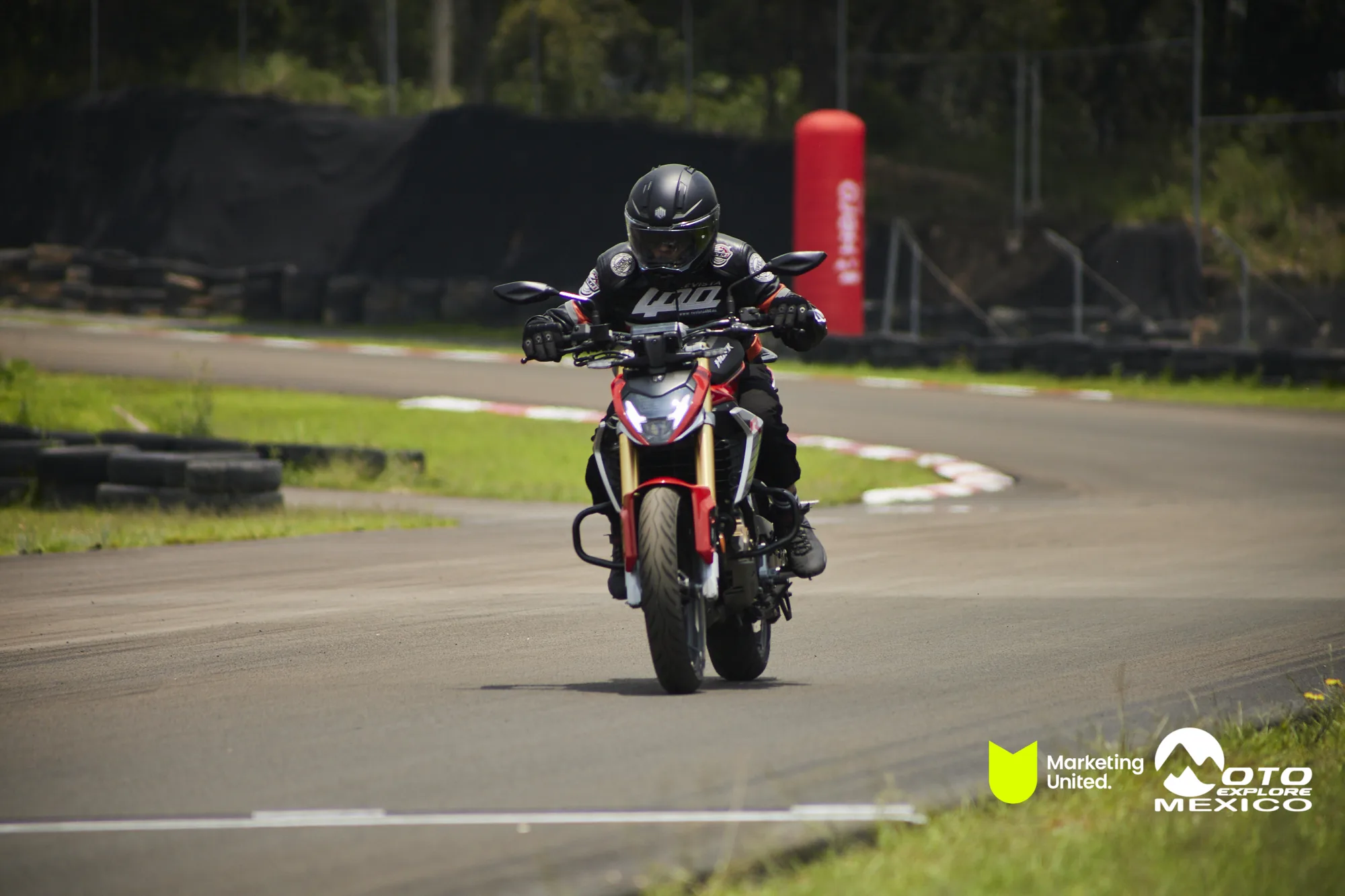 HUNK TRACKDAY 446